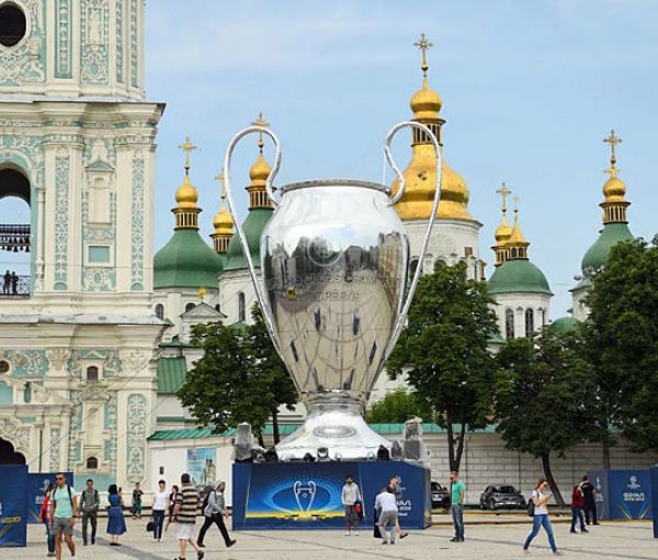 UEFA Champions League Cup, Kyiv