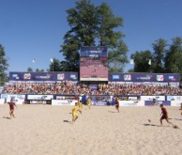 Фестиваль пляжного футбола. Гидропарк, Киев