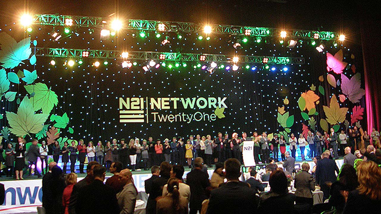 Украинский Уикенд Семинар компании NETWORK 21, Дворец Спорта, Киев Украинский Уикенд Семинар компании NETWORK 21, Дворец Спорта, Киев