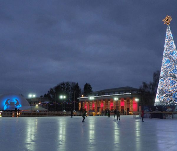 «Зимняя Страна» Большой каток на ВДНХ, Киев