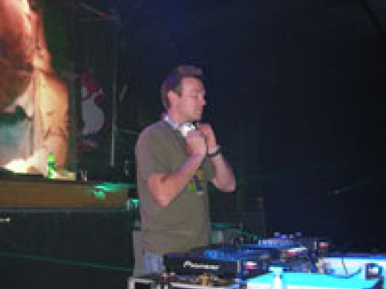 "Open Area" с участием лучших диджеев мира. 2005г.