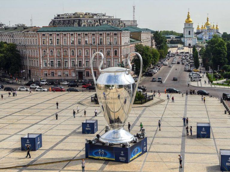 UEFA Champions League Cup, Kyiv