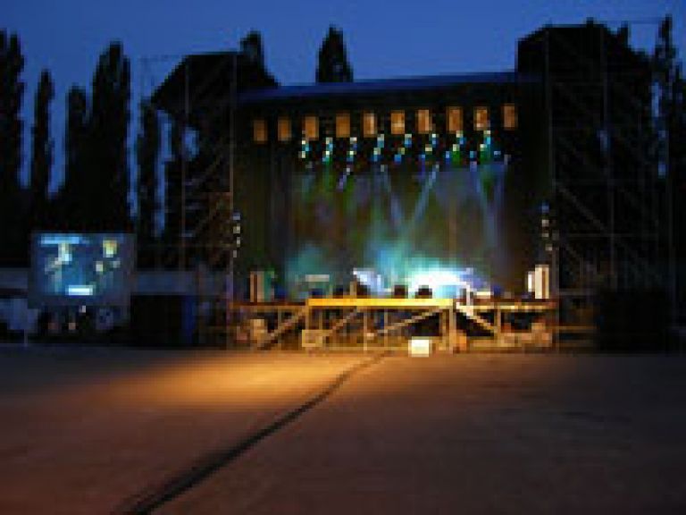 Празднование  Дня Шахтера. Шахтерск 2004г.